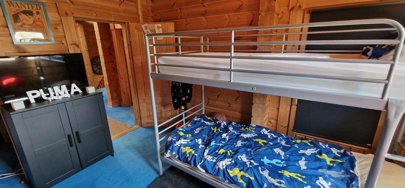 Maison de bois - 214 m² - 9 pièces