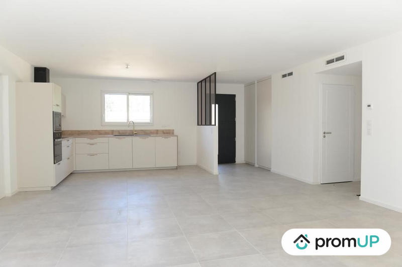 Maison - 98 m² - 4 pièces