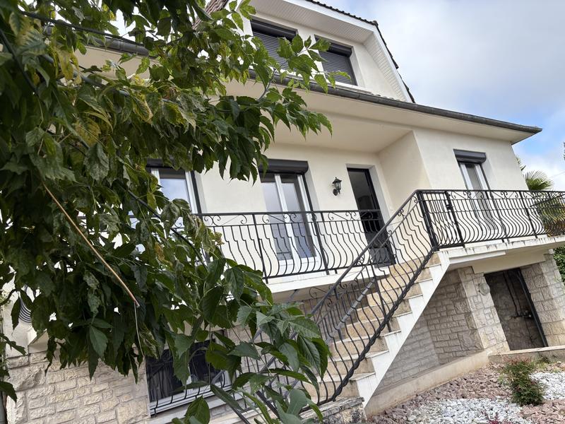 Maison - 135 m² - 6 pièces