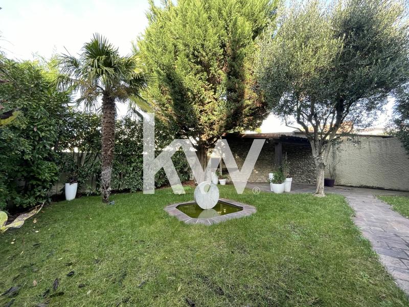 Maison d'architecte - 258 m² - 6 pièces