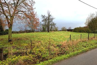 Terrain constructible - 919 m²