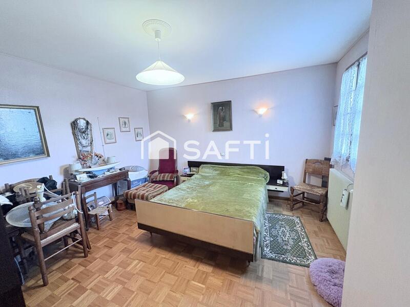 Maison - 175 m² - 7 pièces