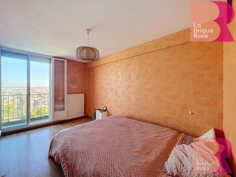 Appartement - 95 m² - 5 pièces