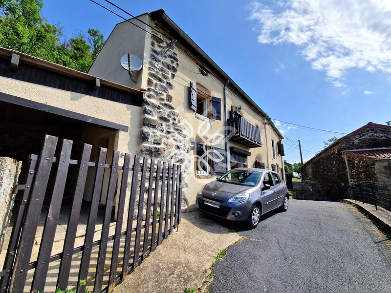 Maison de village - 139 m² - 8 pièces
