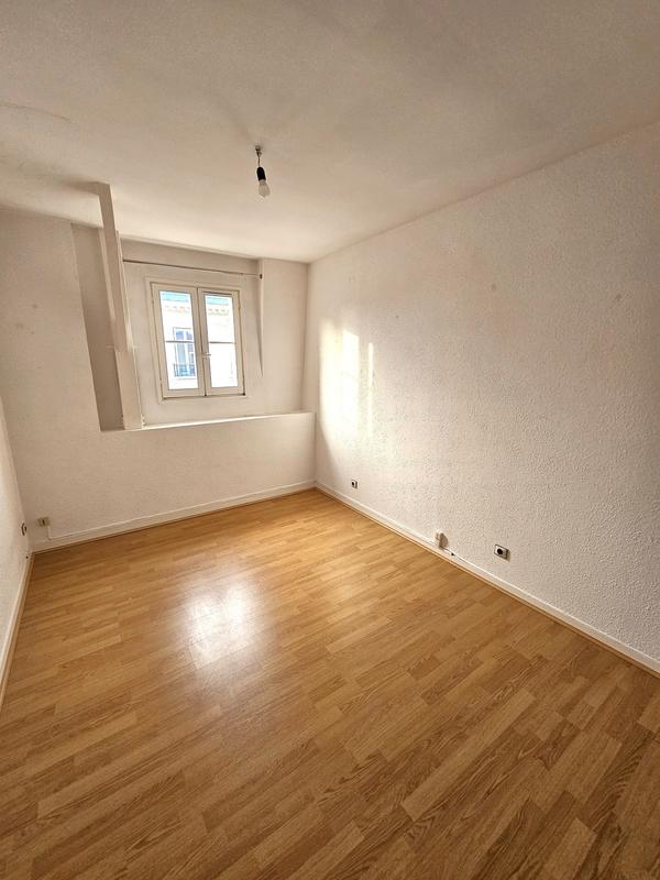 Appartement - 93 m² - 4 pièces