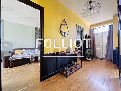 Maison - 200 m² - 9 pièces