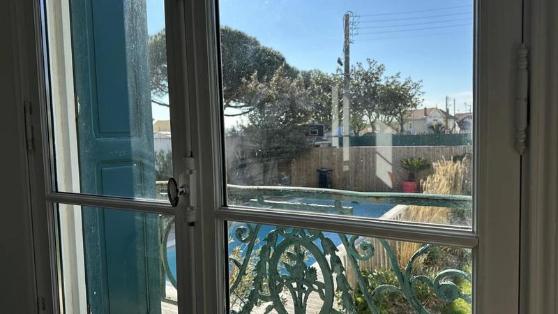 Propriété - 199 m² - 8 pièces