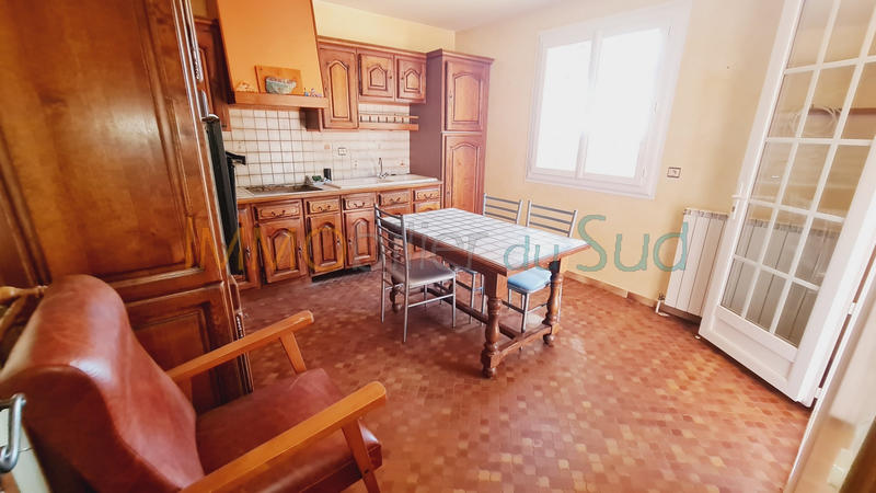 Maison - 220 m² - 8 pièces