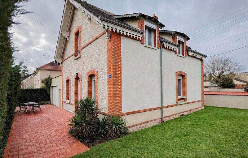 Maison en pierre - 138 m² - 5 pièces