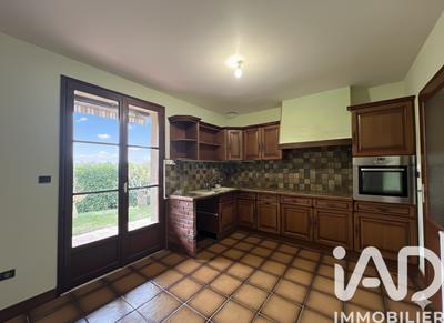 Maison - 96 m² - 4 pièces