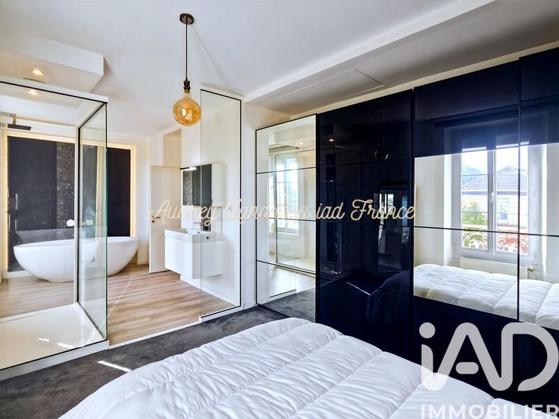 Maison - 120 m² - 4 pièces