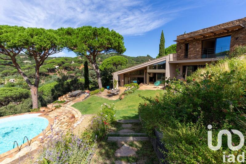 Maison de maîtres - 365 m² - 6 pièces