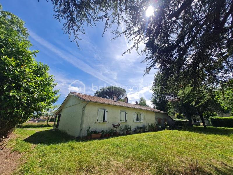 Maison traditionnelle - 85 m² - 3 pièces