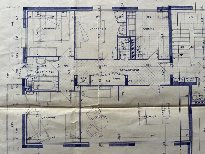 Appartement - 85 m² - 5 pièces
