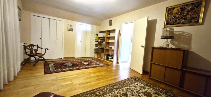 Maison - 188 m² - 8 pièces