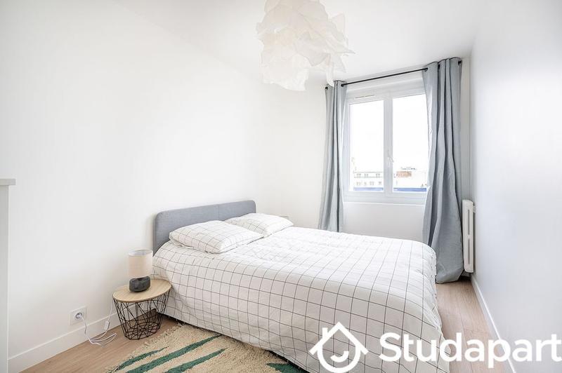 Chambre - 68 m² - 1 pièce