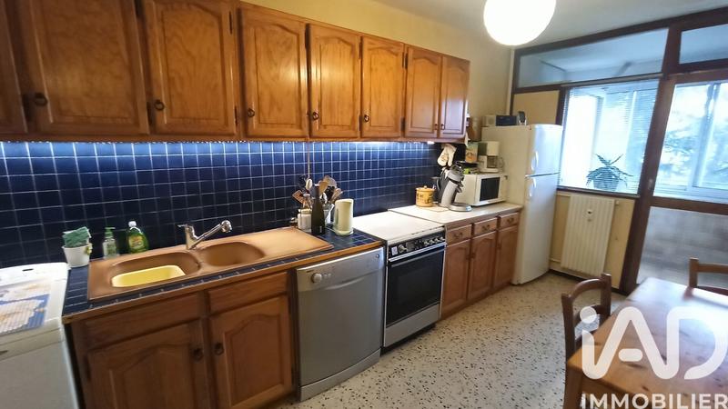 Appartement - 85 m² - 3 pièces