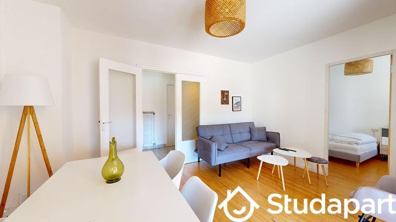 Chambre - 94 m² - 1 pièce