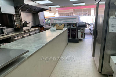 Local commercial - 92 m² - 3 pièces