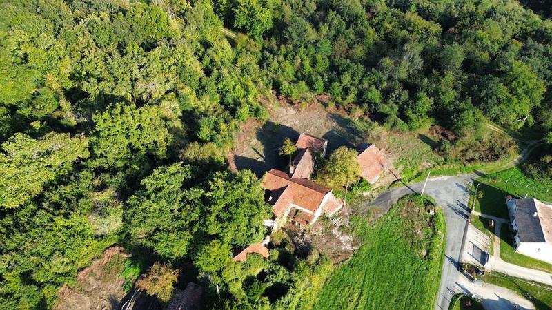 Maison - 140 m² - 3 pièces