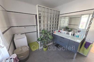 Appartement - 92 m² - 4 pièces