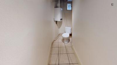 Chambre - 11 m² - 5 pièces