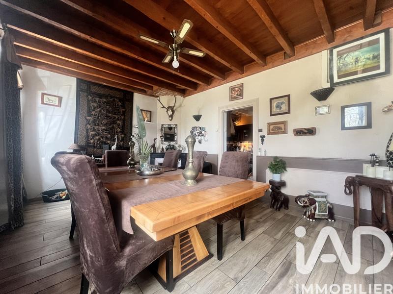 Maison - 252 m² - 12 pièces