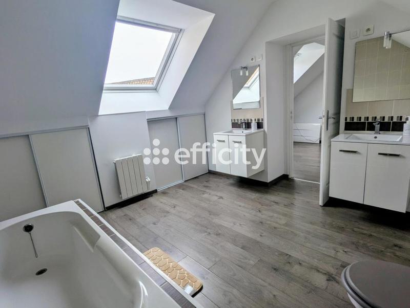 Appartement - 122 m² - 4 pièces