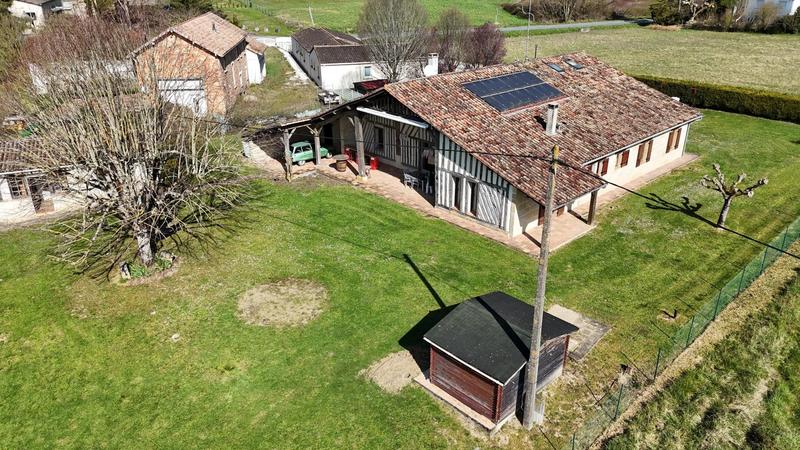 Maison - 258 m² - 9 pièces