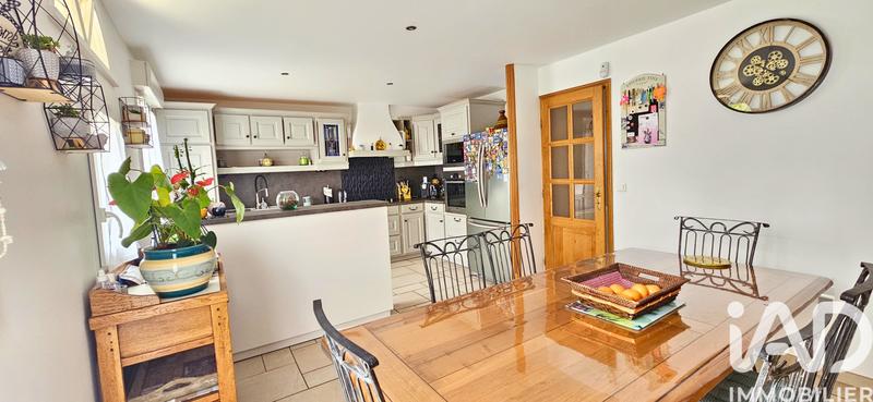 Maison - 205 m² - 7 pièces