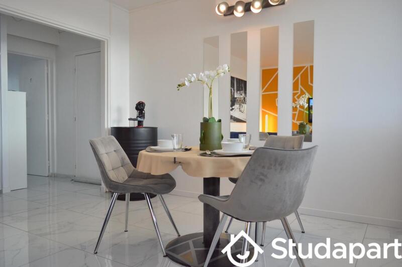 Chambre - 10 m² - 1 pièce