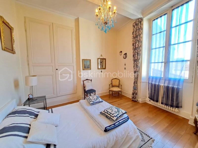 Maison de ville - 288 m² - 10 pièces