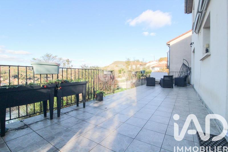 Maison - 140 m² - 6 pièces