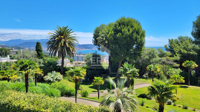 Appartement - 124 m² - 4 pièces