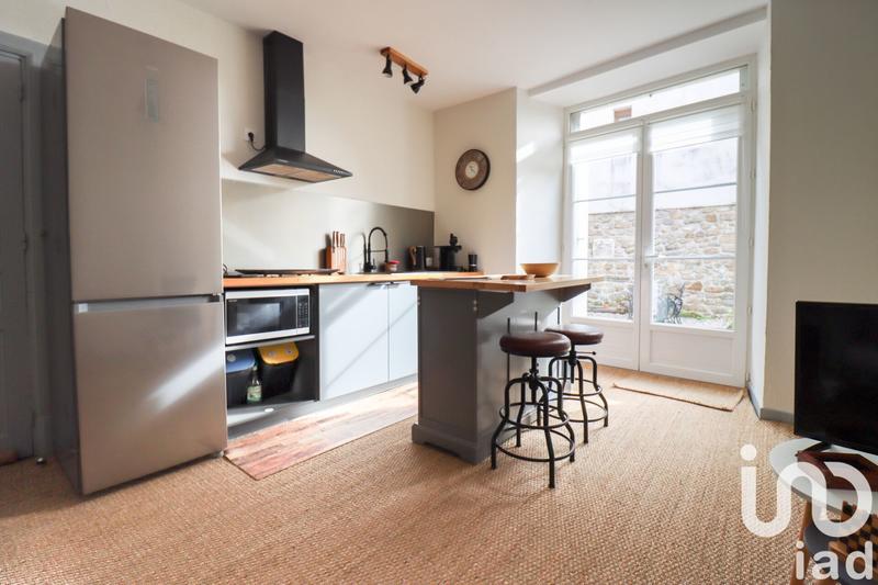 Maison - 291 m² - 13 pièces