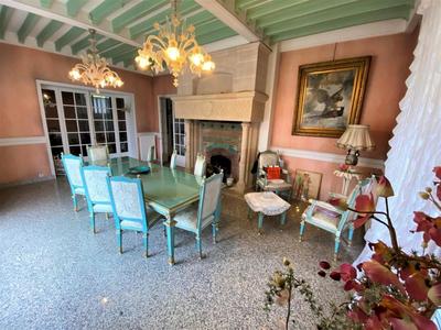 Propriété - 350 m² - 11 pièces