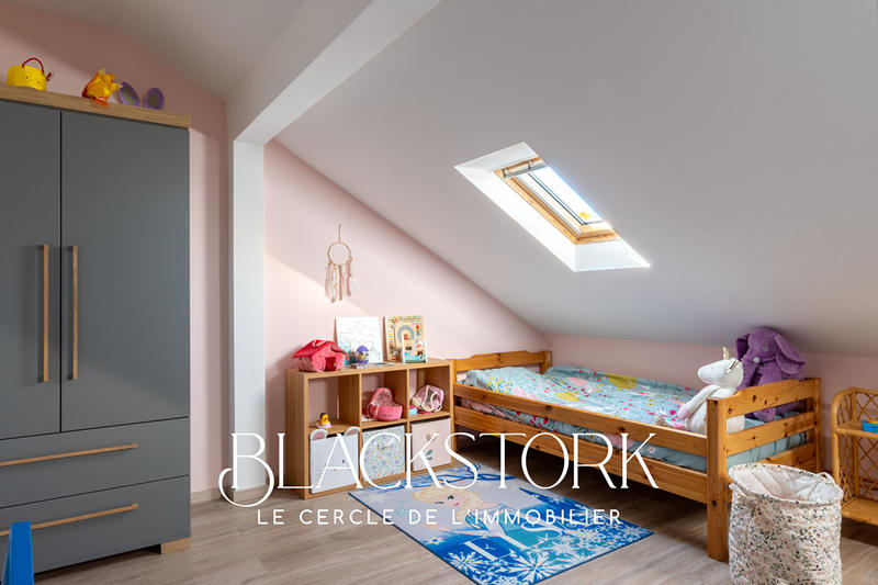 Maison - 180 m² - 6 pièces