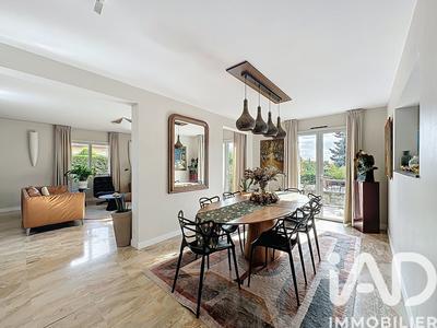 Maison - 175 m² - 6 pièces