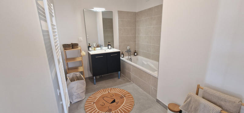 Appartement - 65 m² - 3 pièces