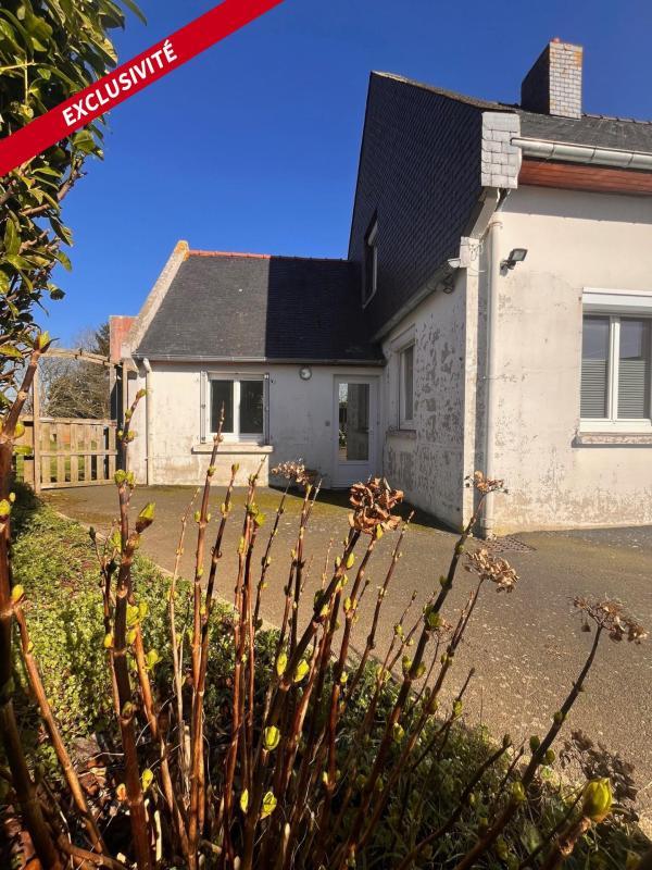 Maison traditionnelle - 130 m² - 11 pièces