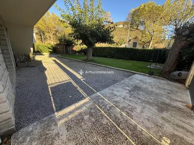 Appartement - 77 m² - 3 pièces