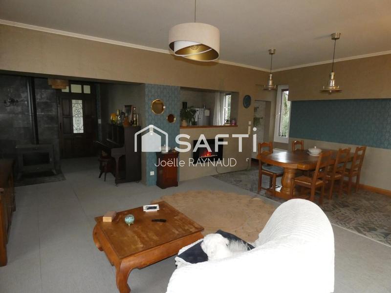 Maison - 200 m² - 7 pièces