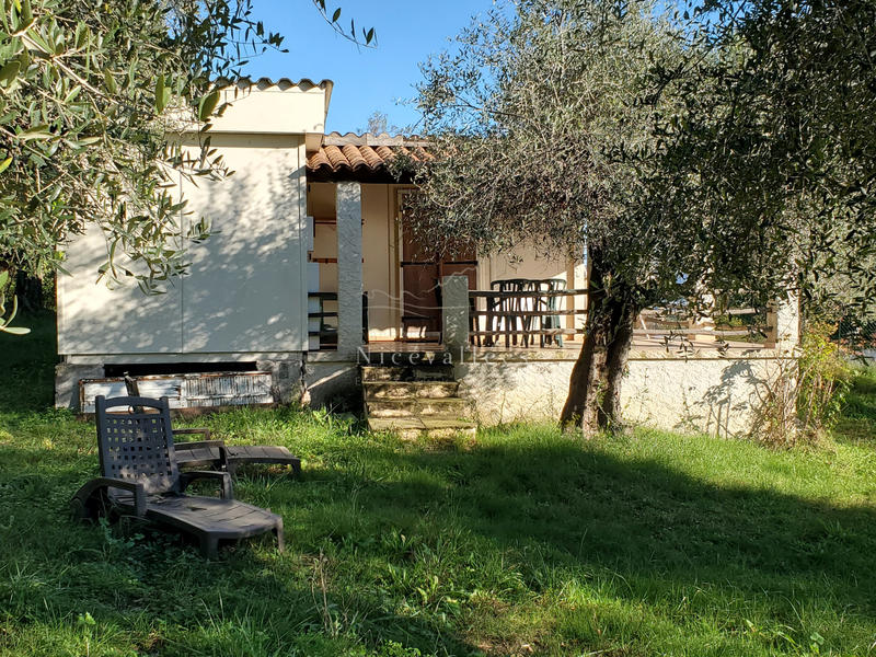 Maison - 193 m² - 13 pièces