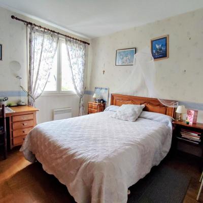 Maison - 199 m² - 10 pièces