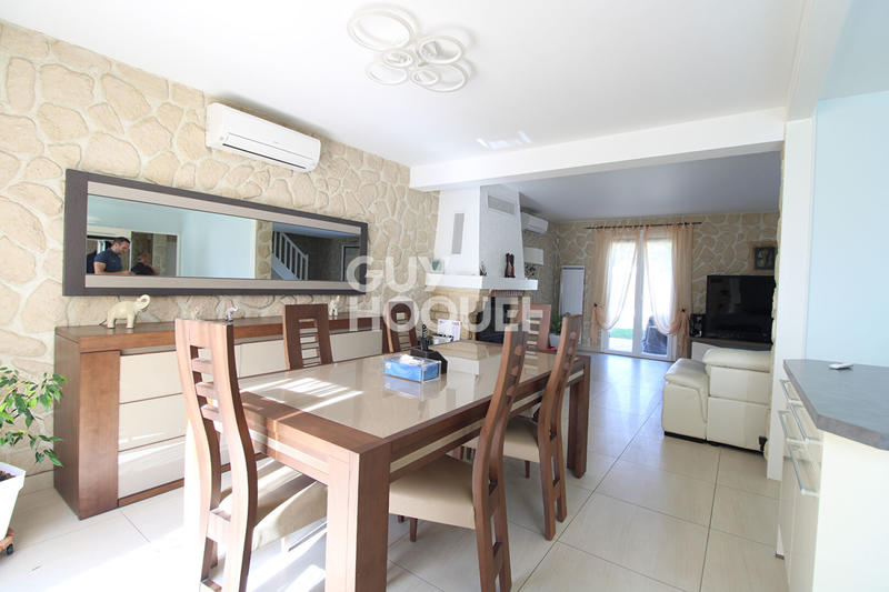 Maison - 123 m² - 6 pièces