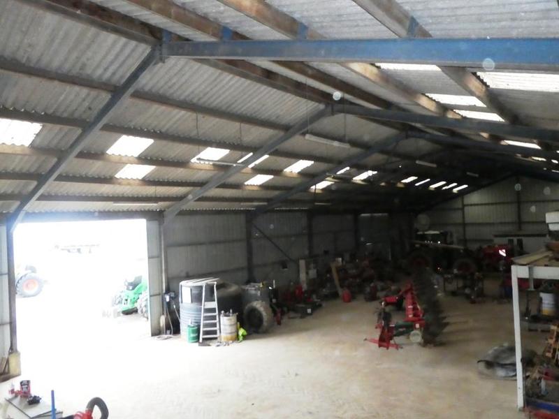 Local d'activité / Entrepôt - 900 m²