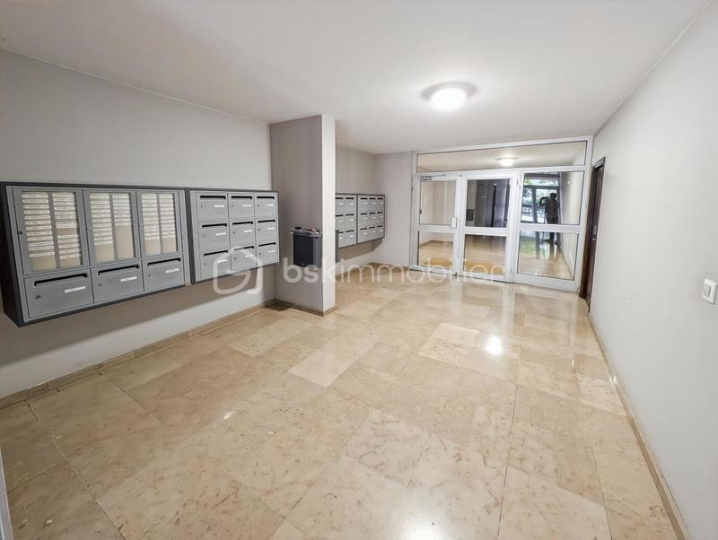 Appartement - 87 m² - 4 pièces