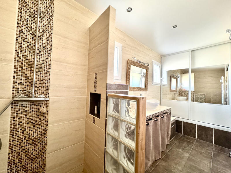 Maison - 150 m² - 5 pièces