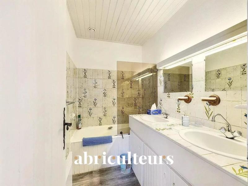 Maison - 75 m² - 6 pièces