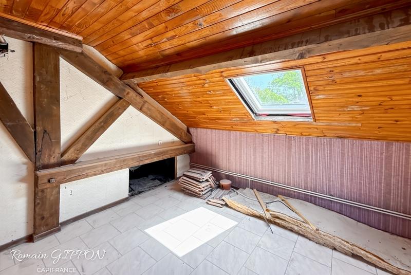 Maison - 215 m² - 9 pièces